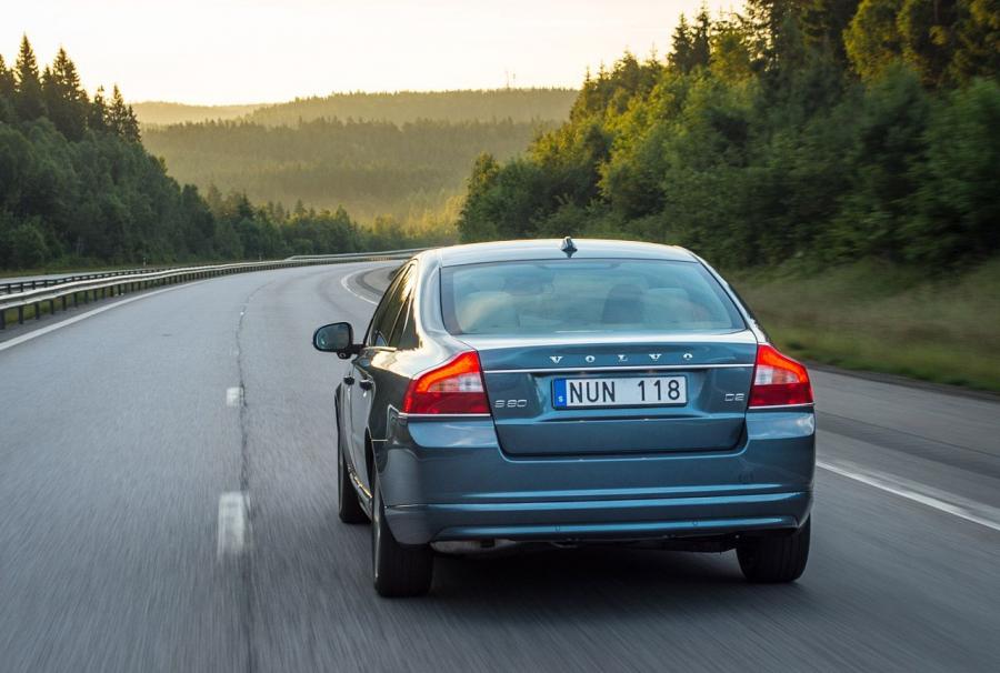  Volvo S80 2013 года  (фото 6 из 13)